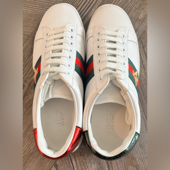 Gucci White Sneakers with Red and Green Stripes - US 8 - Picture 9 of 11